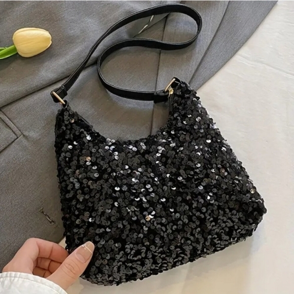 ☆New☆Black w/ Silver Sequins☆Evening☆ ☆Small Purse☆w/Adjustable Strap☆ - Picture 2 of 10